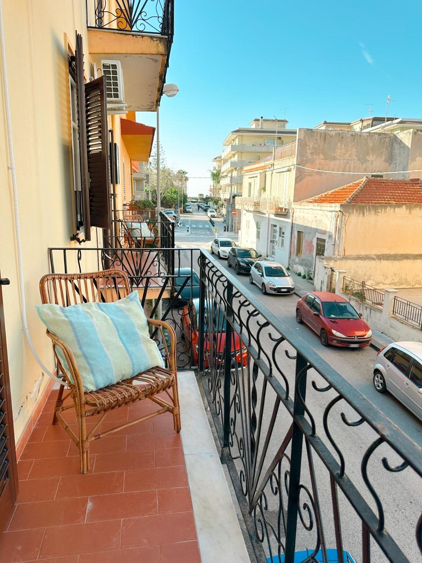 Kalos Apartments Milazzo Esterno foto
